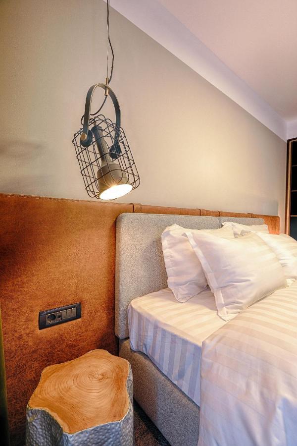 Nani Nani Boutique Hotel Brasov Exterior photo